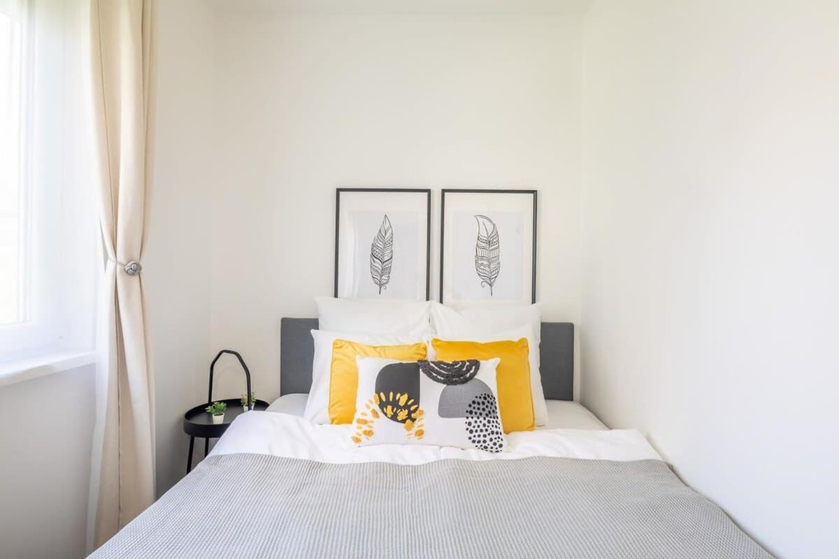 Sunny Balcony - Cute And Cozy Appartement Boedapest Buitenkant foto